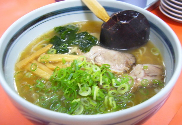 醤油らーめん